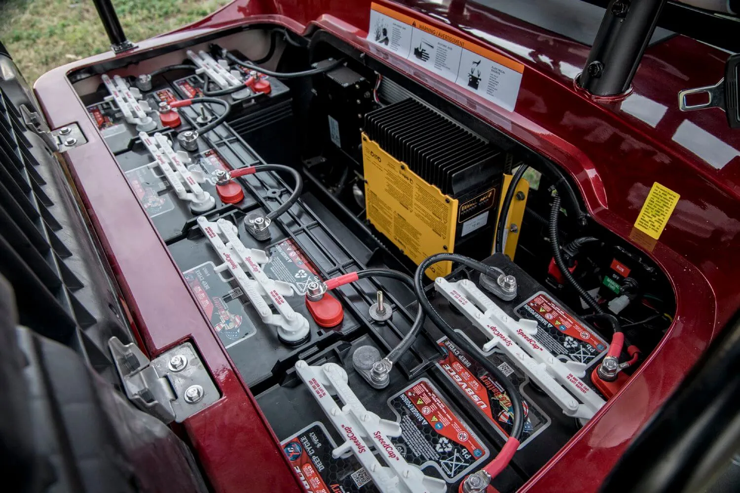 2025 Icon i60L Golf Cart