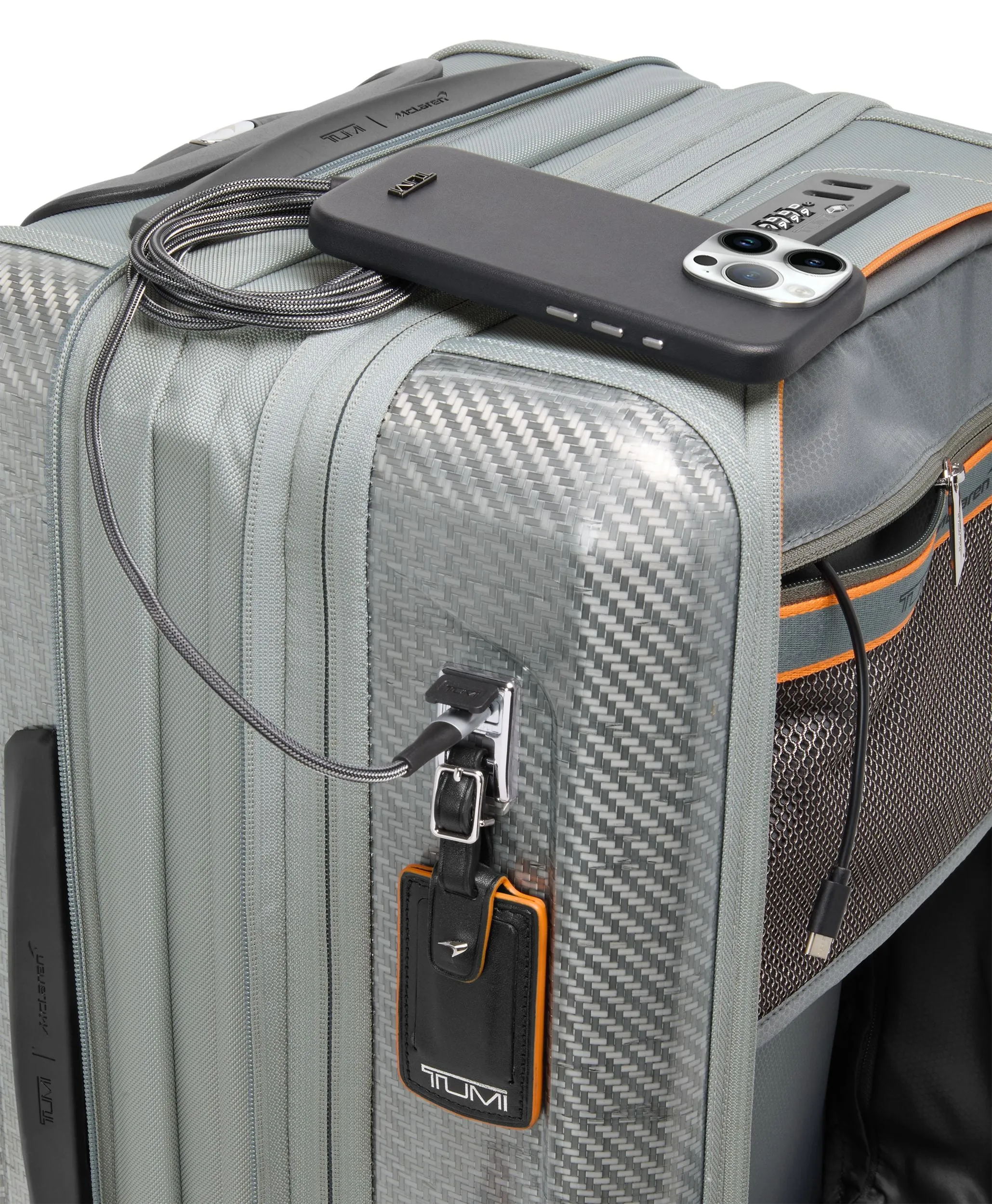 Aero International Expandable 4 Wheeled Carry-On