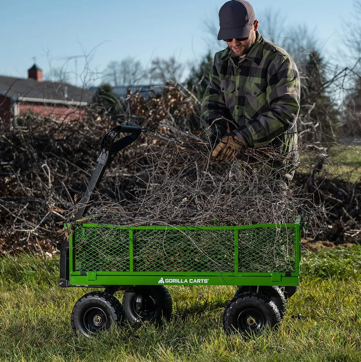 Gorilla Carts Steel Utility Garden Cart with No-Flat Tires, 4 Cubic Feet, 800-Pound Capacity, Green, Amazon Exclusive