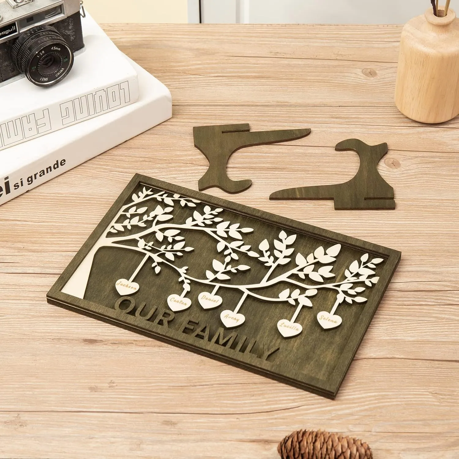 JewelOra Custom 2-9 Names Family Tree Frame Personalized Family Sign Custom Wooden Desk Plaque Decoration Sign Mother's Day Gift for Mom(Style 2, 6-names)