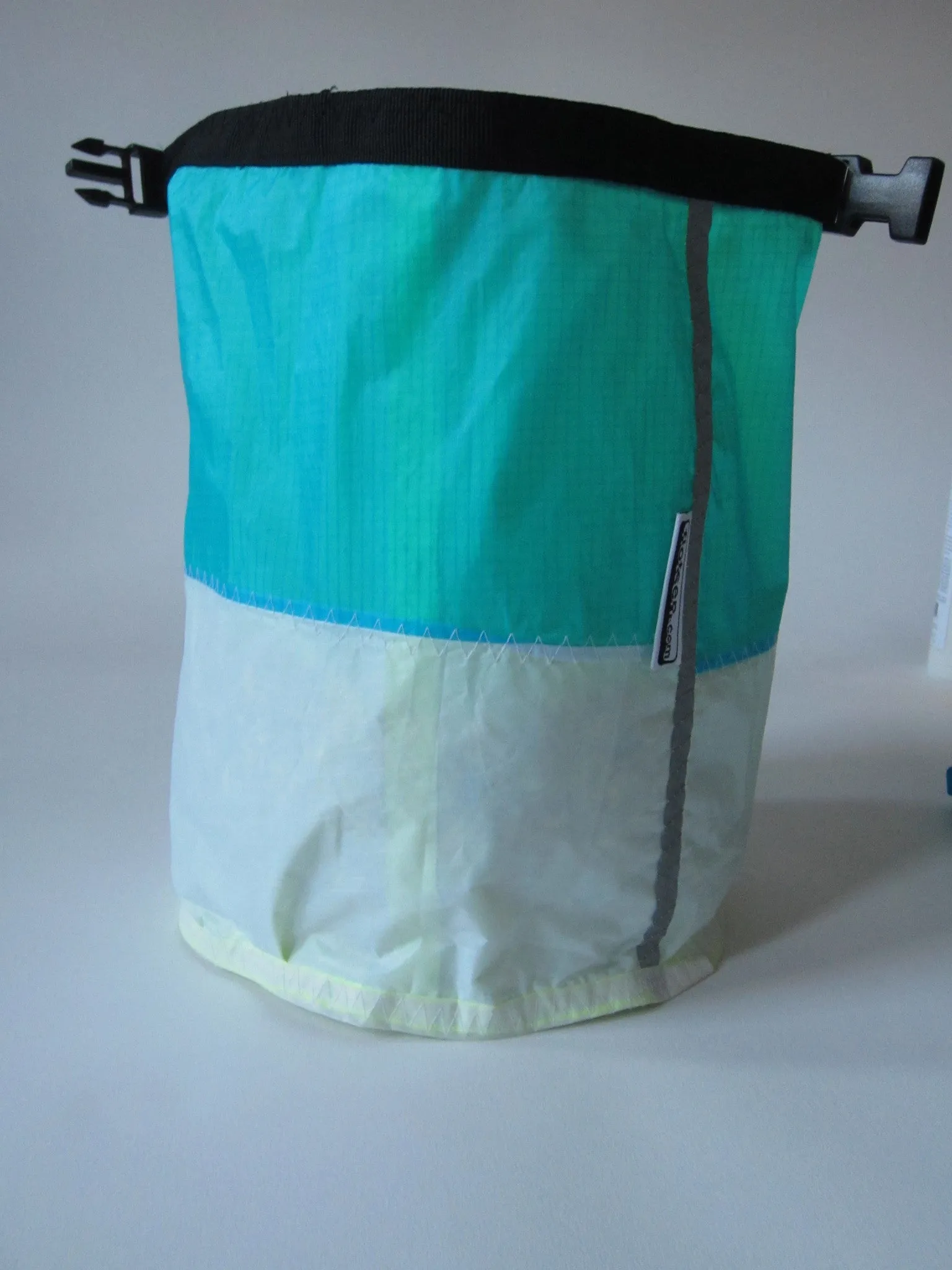 Medium Roll Top Bag