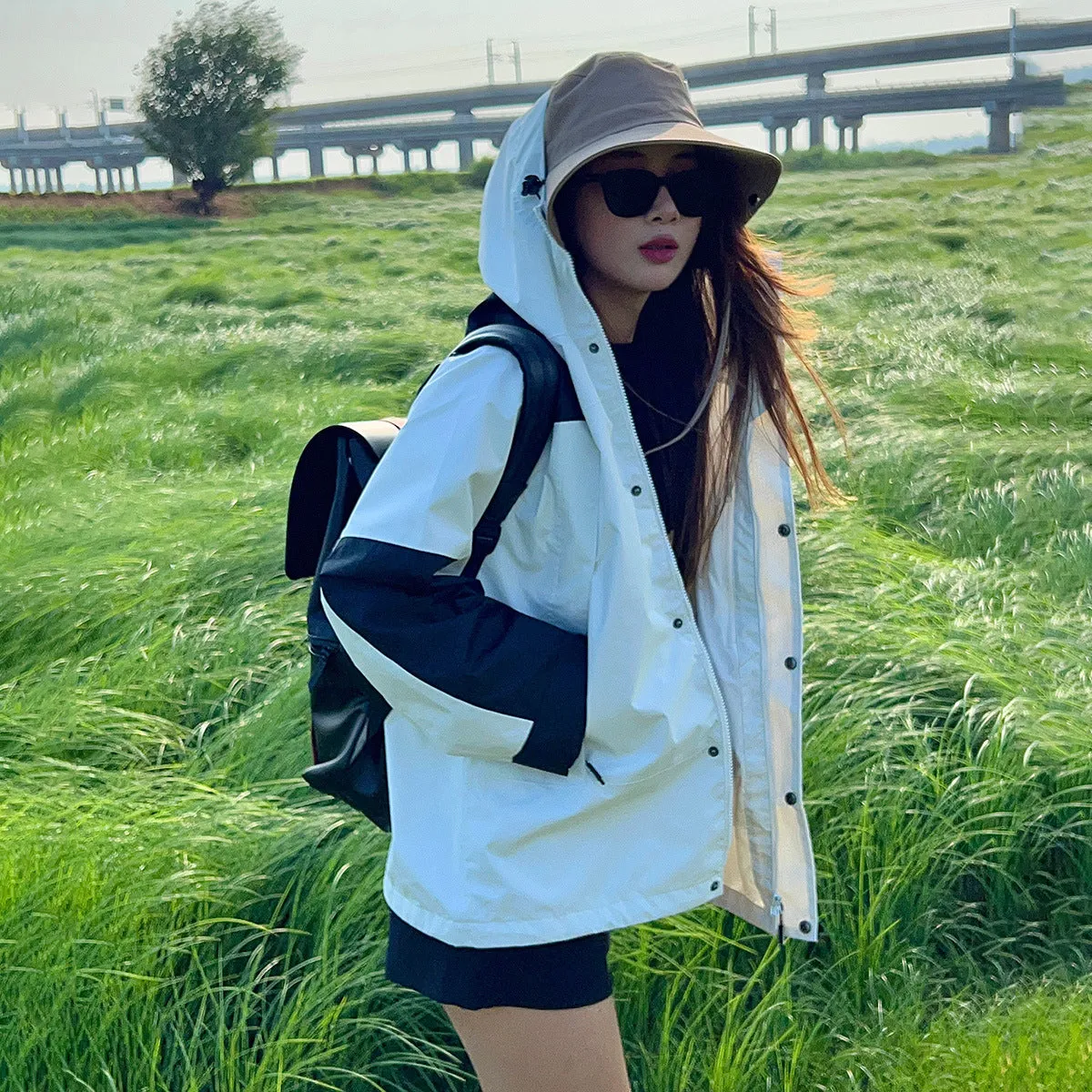 Upgrade Your Outdoor Gear with 2023 Windproof Waterproof Jacket