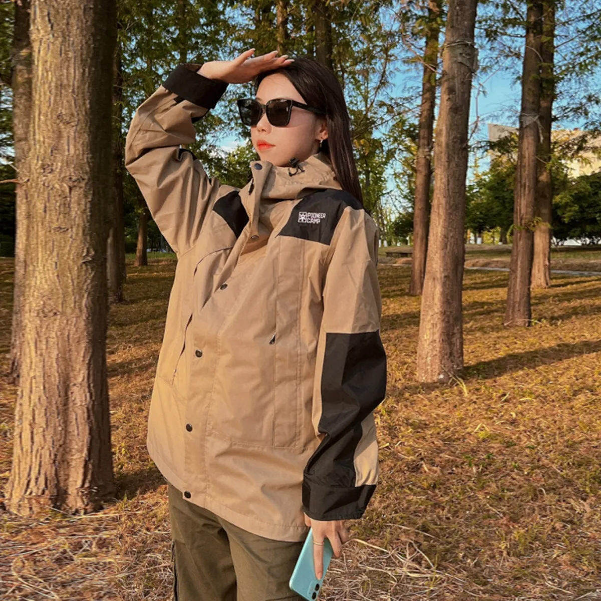 Upgrade Your Outdoor Gear with 2023 Windproof Waterproof Jacket