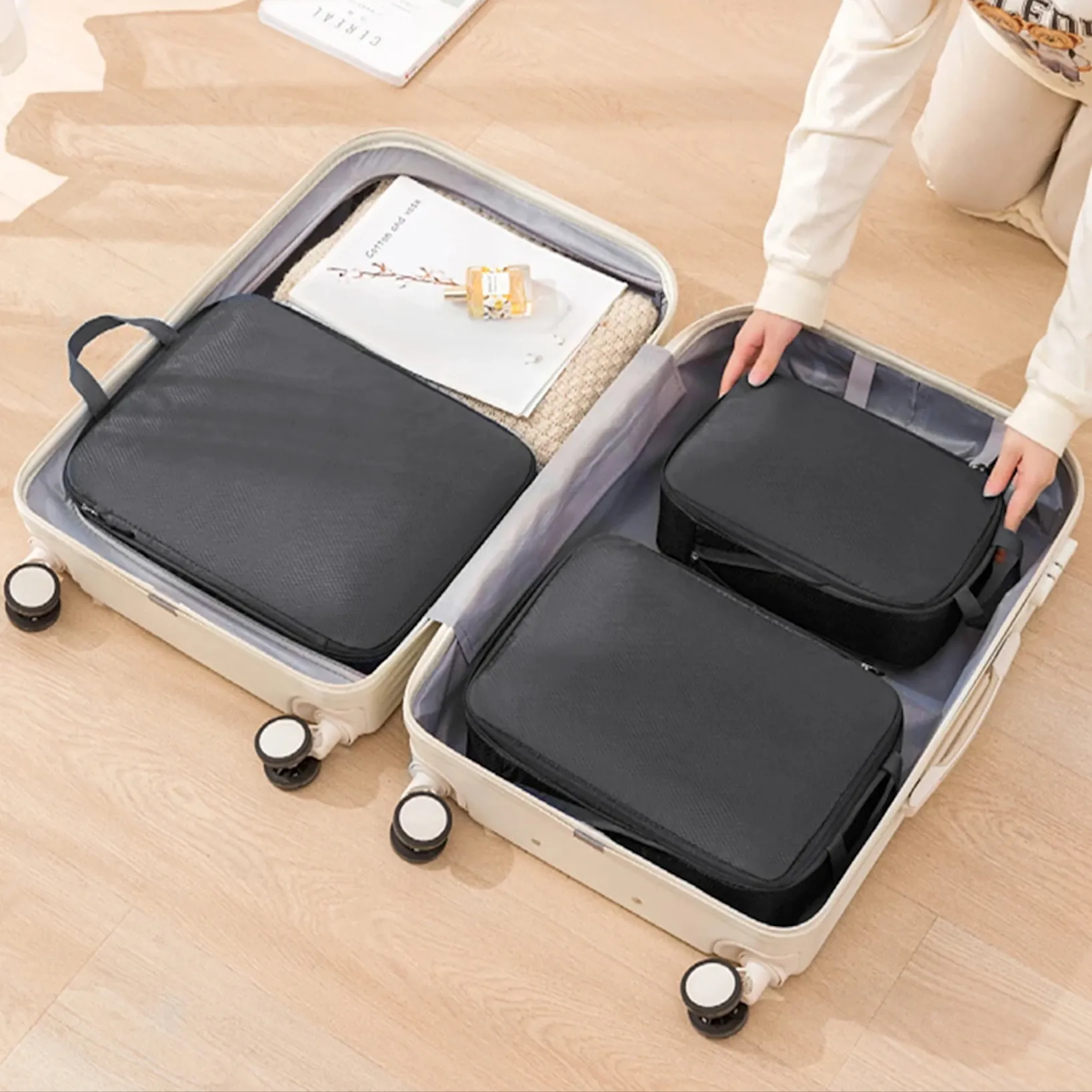 WackyCubes™ – Compressible Packing Cubes