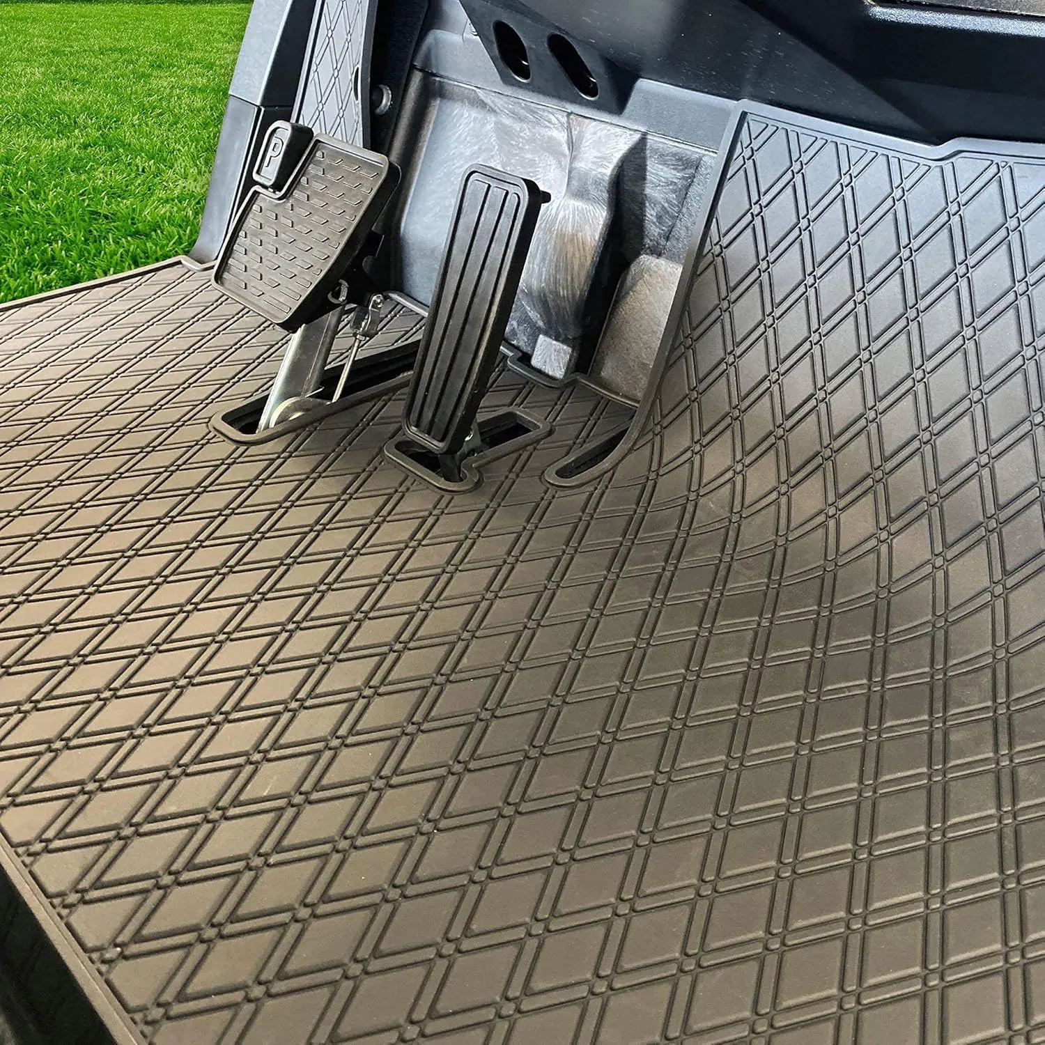 Xtreme Mats Full Coverage Rubber Golf Cart Floor Mat Compatible with Yamaha Brand Golf Carts Drive2 EFI QuieTech (All Black)