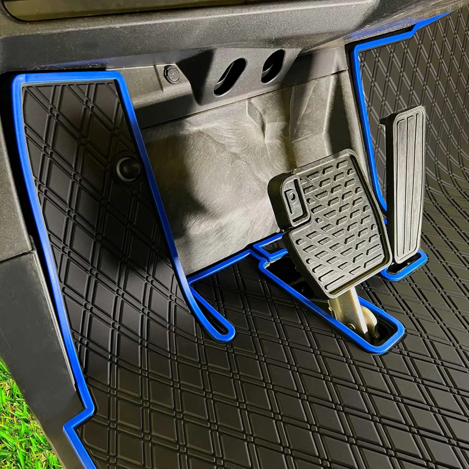 Xtreme Mats Golf Cart Floor Mat Compatible with Yamaha Drive2, Full Coverage Golf Cart Floor Liner Mat - Fits Yamaha Drive2 Models Only (2017-2023) & UMAX Rally 4x4 - Black with Blue Trim